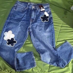 Brand New Flower Fashion Dark Denim Mom Jeans Size 9